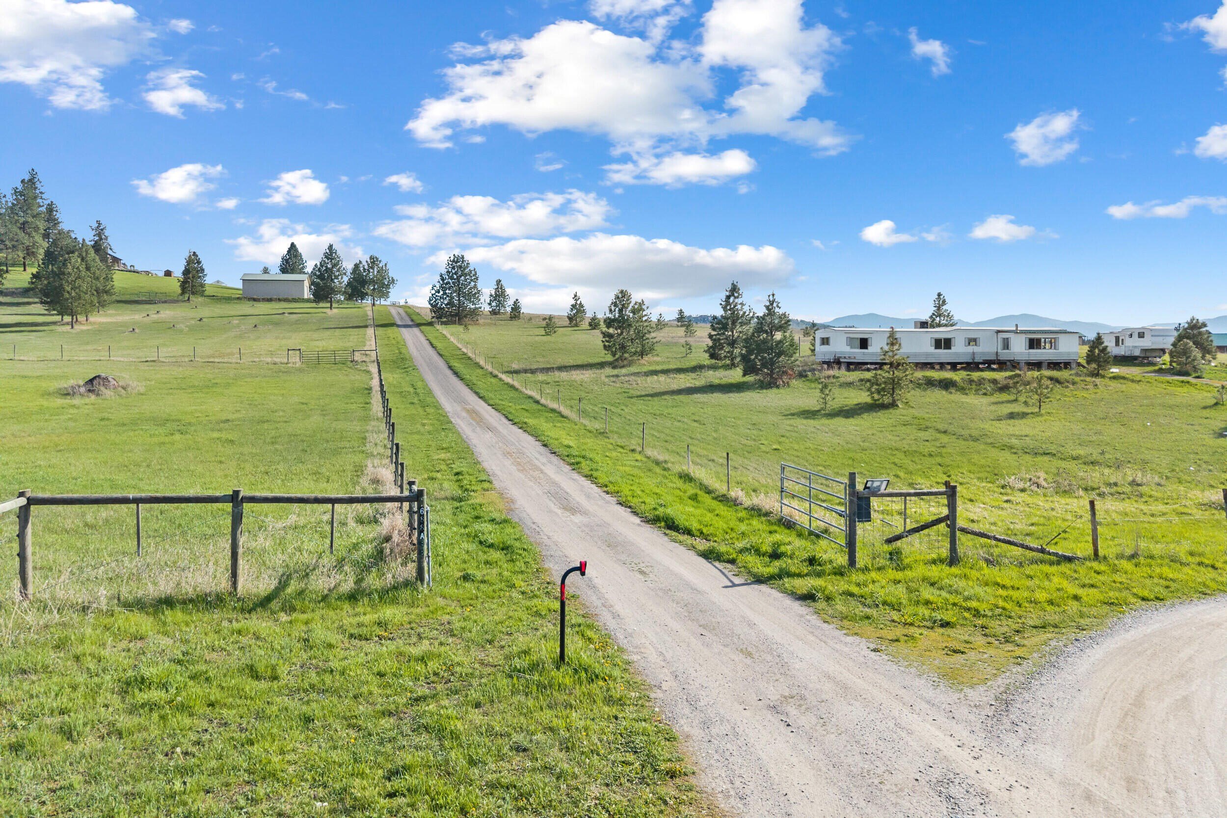 Single Family 3BR 3BA - 688 A MAHONEY RD, COLVILLE, WA