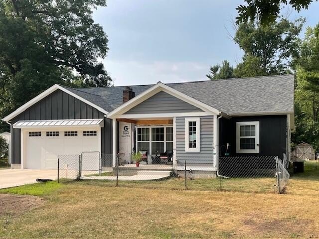 Single Family 2BR 3BA - 1234 W Giles Road, Muskegon, MI