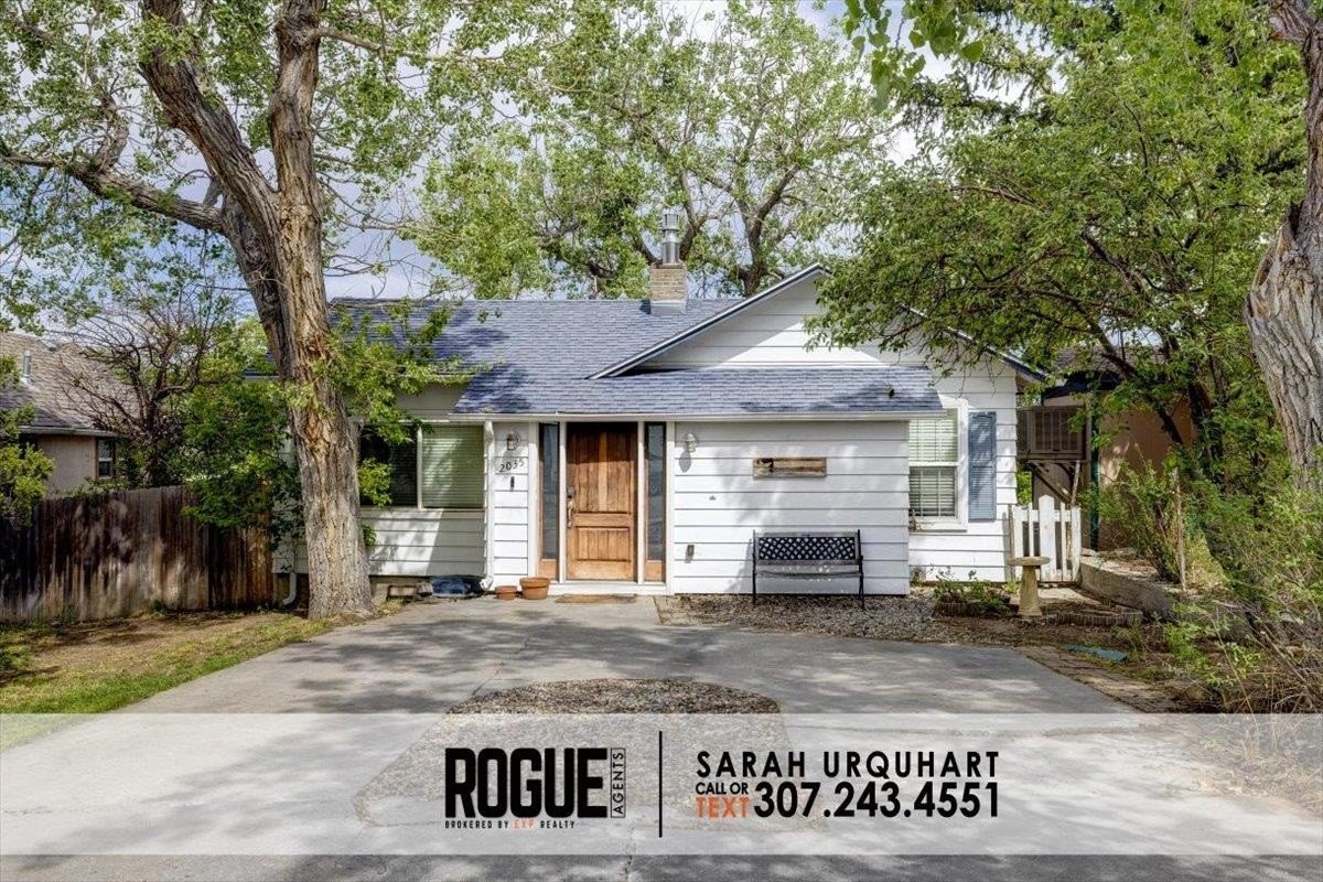 Single Family 4BR 2BA - 2035 Bonnie Brae St, Casper, WY