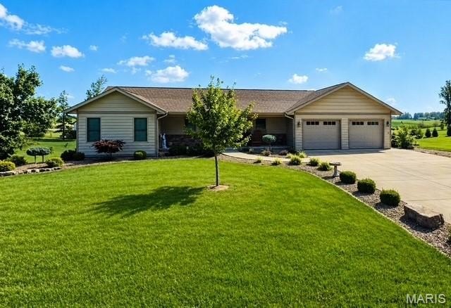 Single Family 4BR 3BA - 2680 Moore Drive, Perryville, MO
