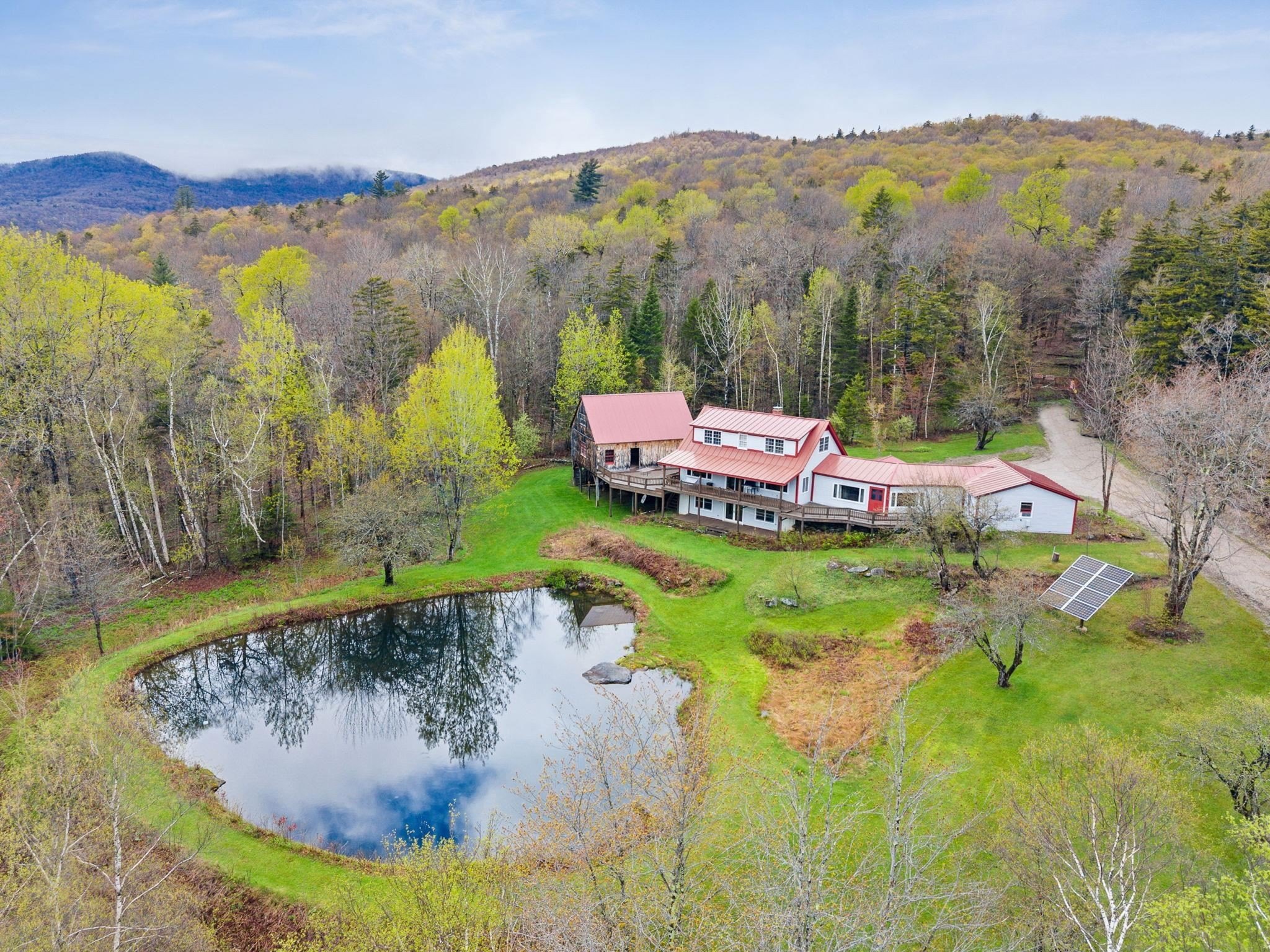 Single Family 3BR 3BA - 1641 West Hill Road, Rochester, VT