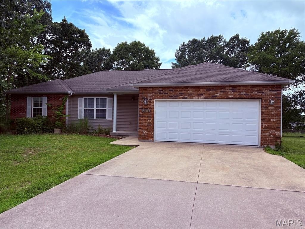 Single Family 3BR 2BA - 20901 Lacombe Road, Waynesville, MO