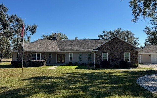 Single Family 3BR 3BA - 536 SE LAKEVIEW DRIVE, Branford, FL