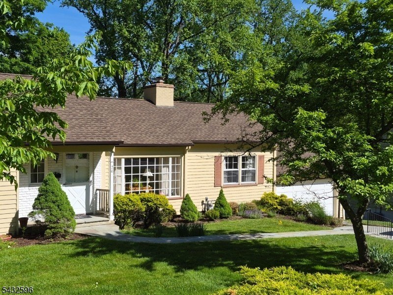 Single Family 3BR 2BA - 26 Alpine Trail, Sparta Twp., NJ