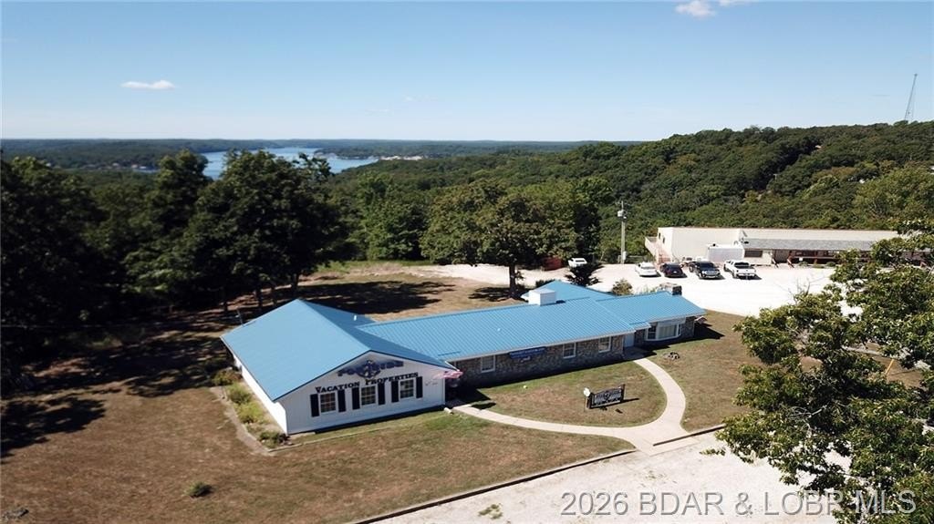 Single Family 3BR 3BA - 250 Sunset Hills Drive, Sunrise Beach, MO