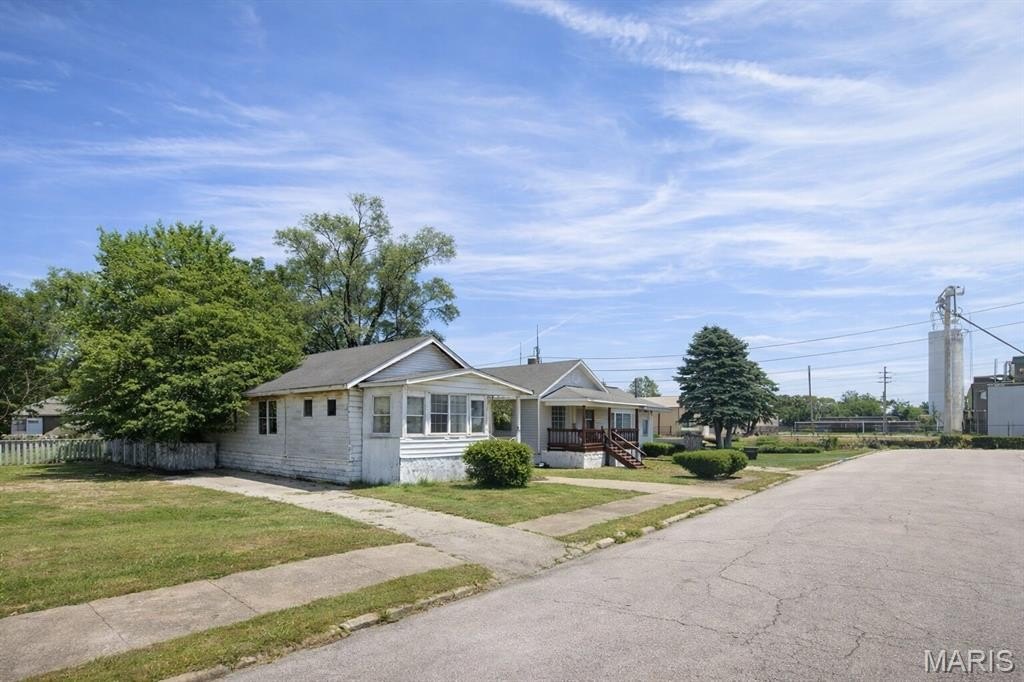 Single Family 3BR 2BA - 1919 Ohio Avenue, East St Louis, IL