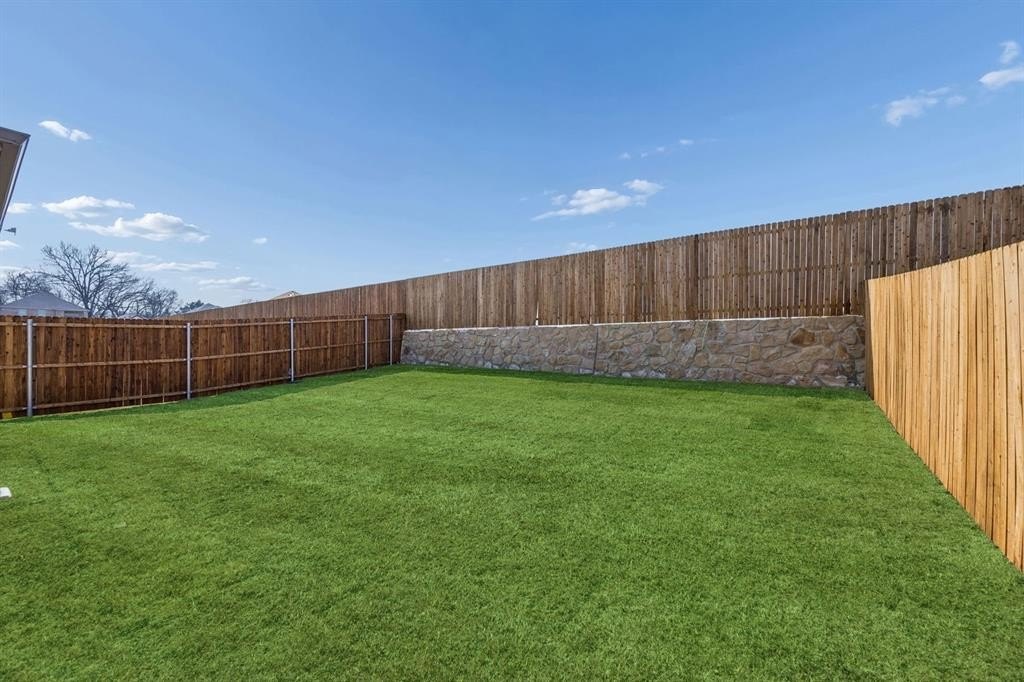 Single Family 4BR 4BA - 605 Green Grass Drive, McKinney, TX