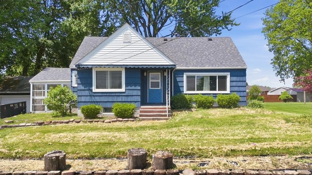 Single Family 3BR 2BA - 708 Portland Way North, Galion, OH