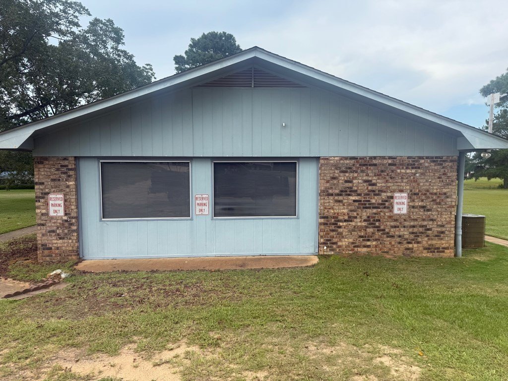 Single Family 3BR 2BA - 1314 CoRd 79S, Eufaula, AL