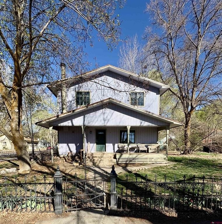 Single Family 7BR 4BA - 237 Onarga Avenue, Paonia, CO