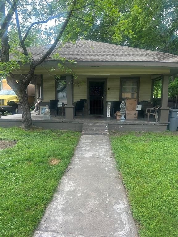 Single Family 4BR 2BA - 2705 Warren Avenue, Dallas, TX