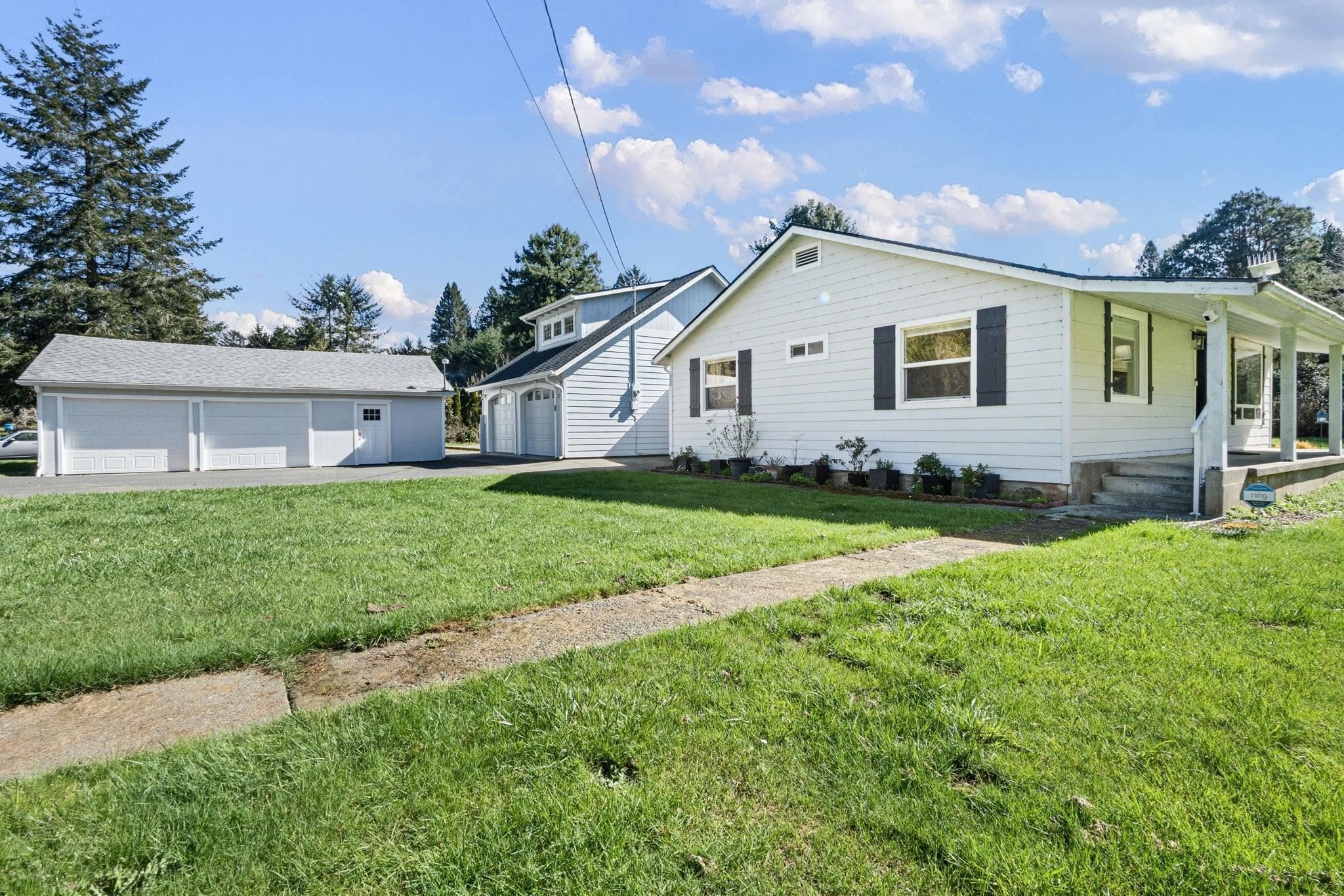 Single Family 3BR 2BA - 3725 Wonderstump Road, Crescent City, CA