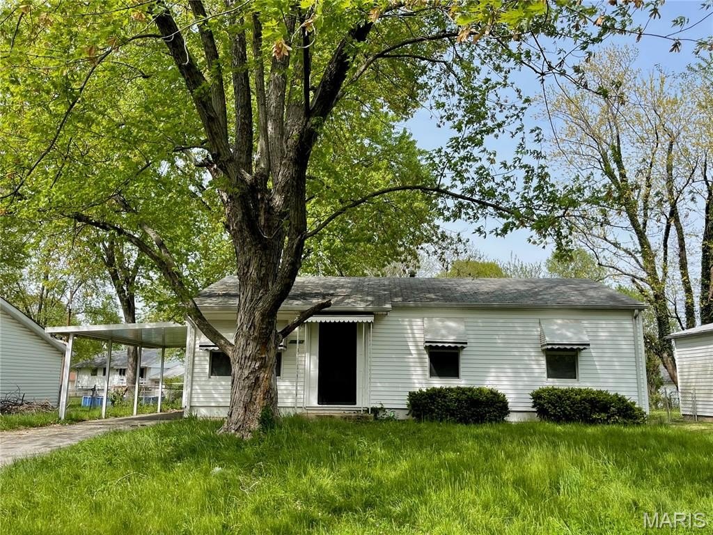 Single Family 3BR 1BA - 1335 Cabrillo Drive, St Louis, MO