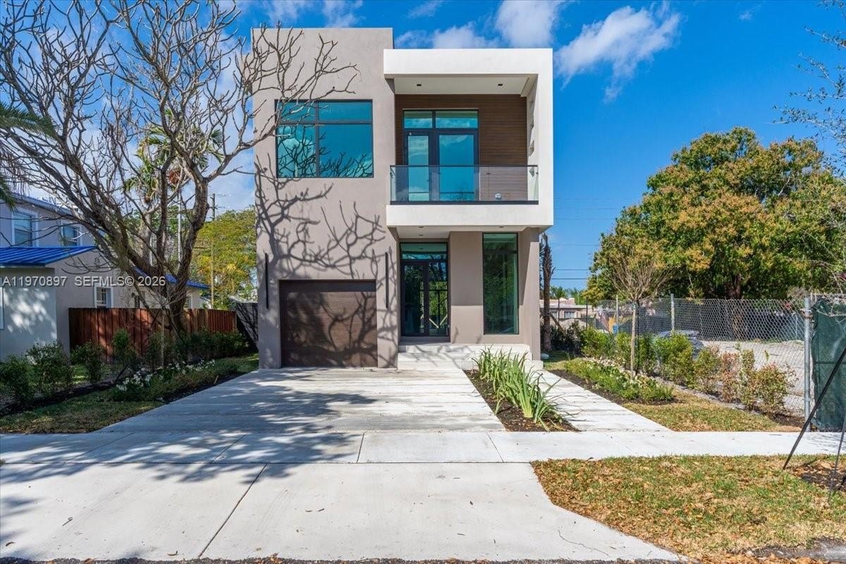 Single Family 4BR 5BA - 1637 Monroe St, Hollywood, FL
