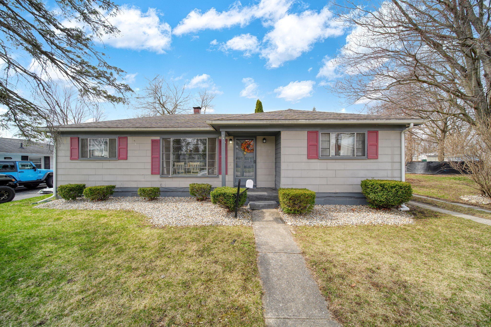 Single Family 3BR 2BA - 727 Springbrook Avenue, Adrian, MI