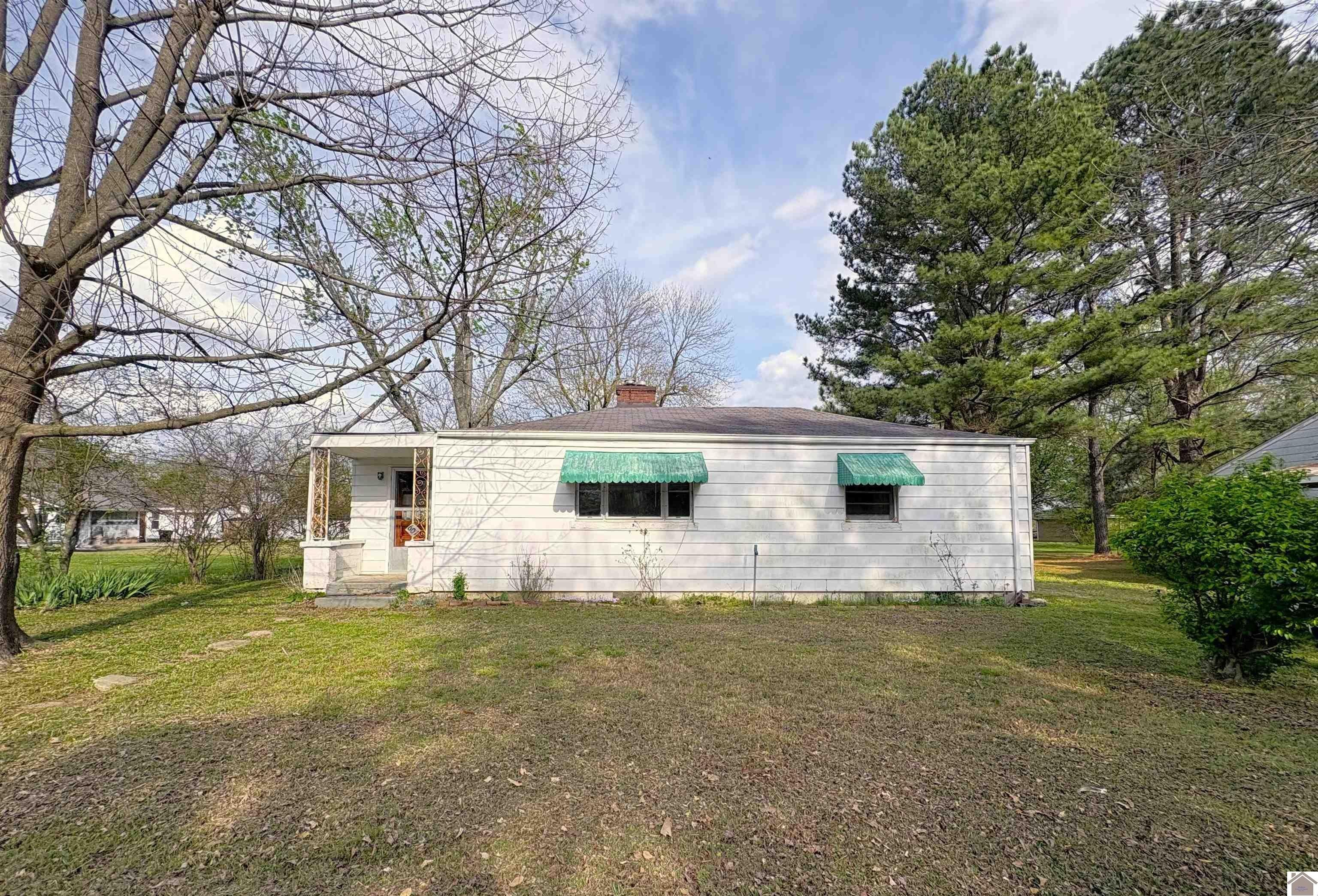 Single Family 2BR 1BA - 601 Broad St., Murray, KY