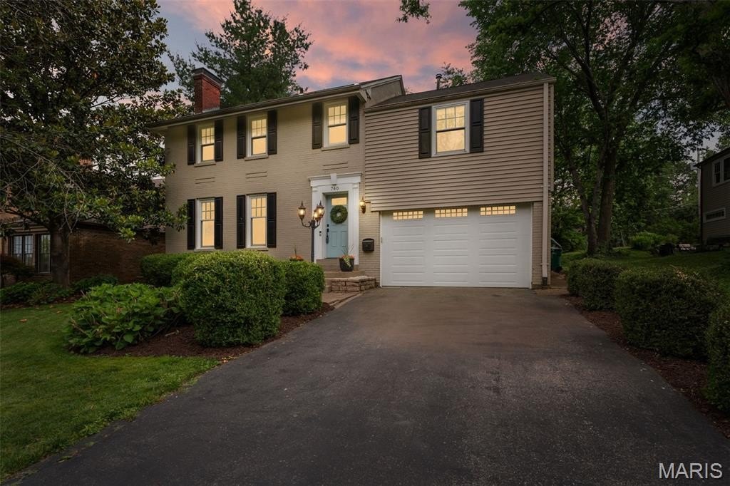 Single Family 4BR 3BA - 740 Fieldston Terrace, St Louis, MO
