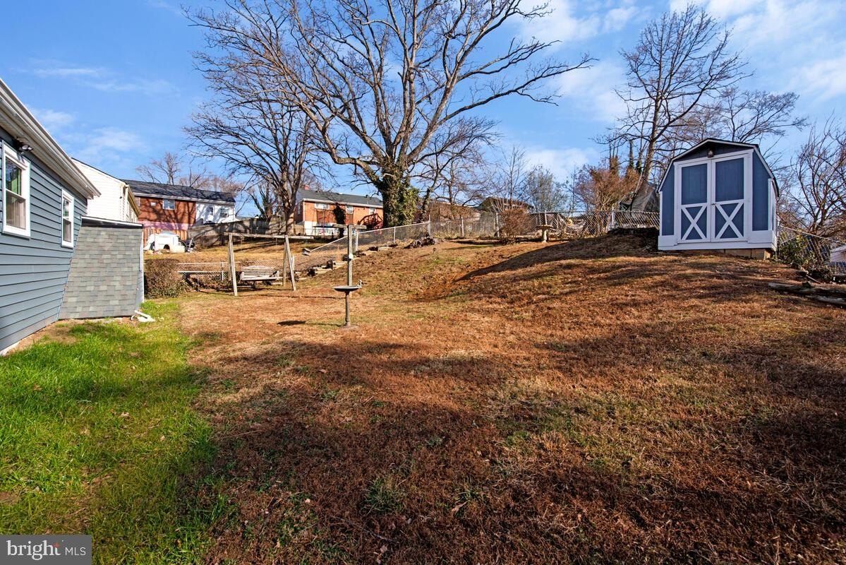 Single Family 3BR 2BA - 4803 STOCKTON LN, HYATTSVILLE, MD