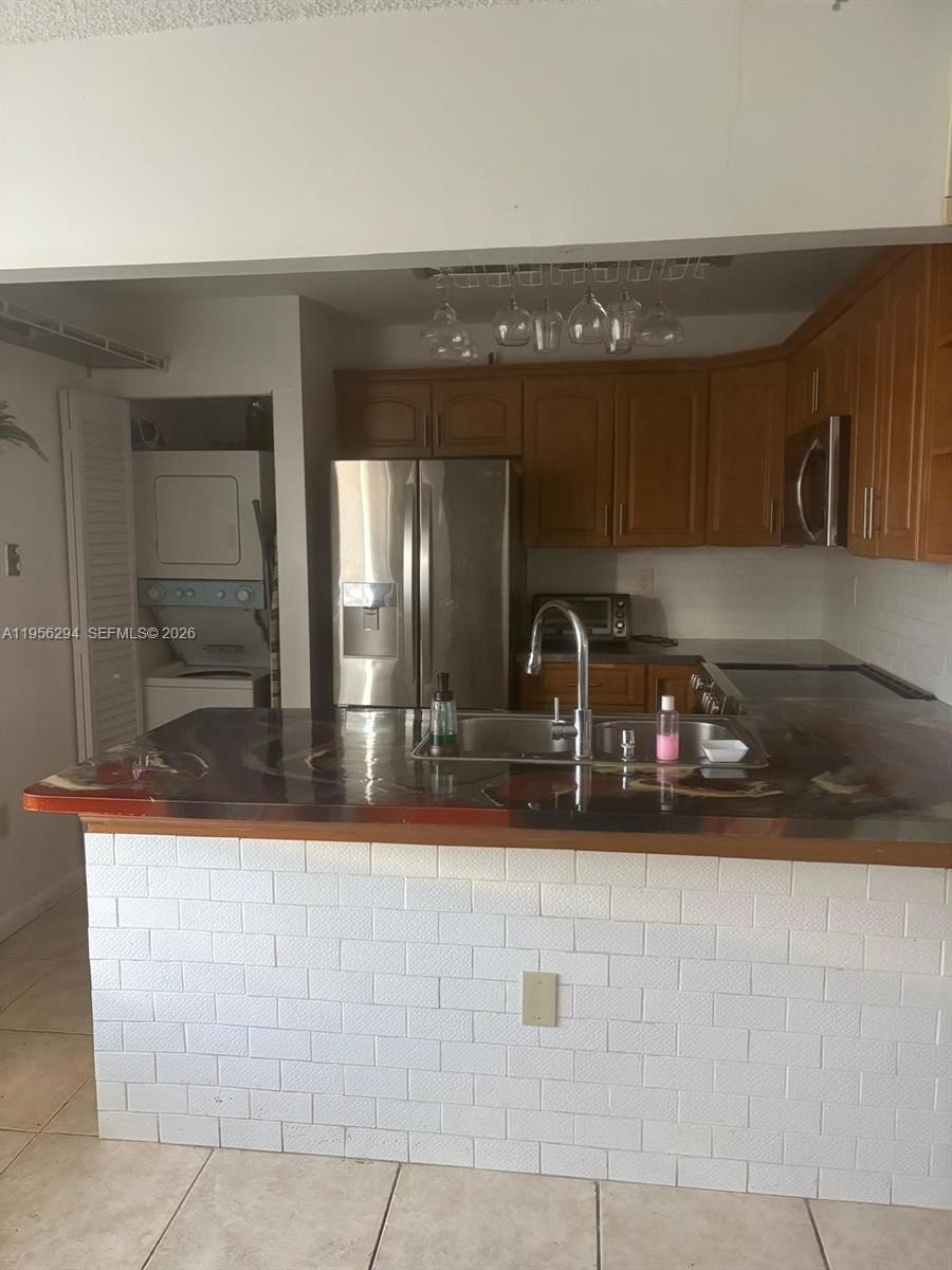 Single Family 2BR 2BA - 9980 NW 9th St Cir, Miami, FL