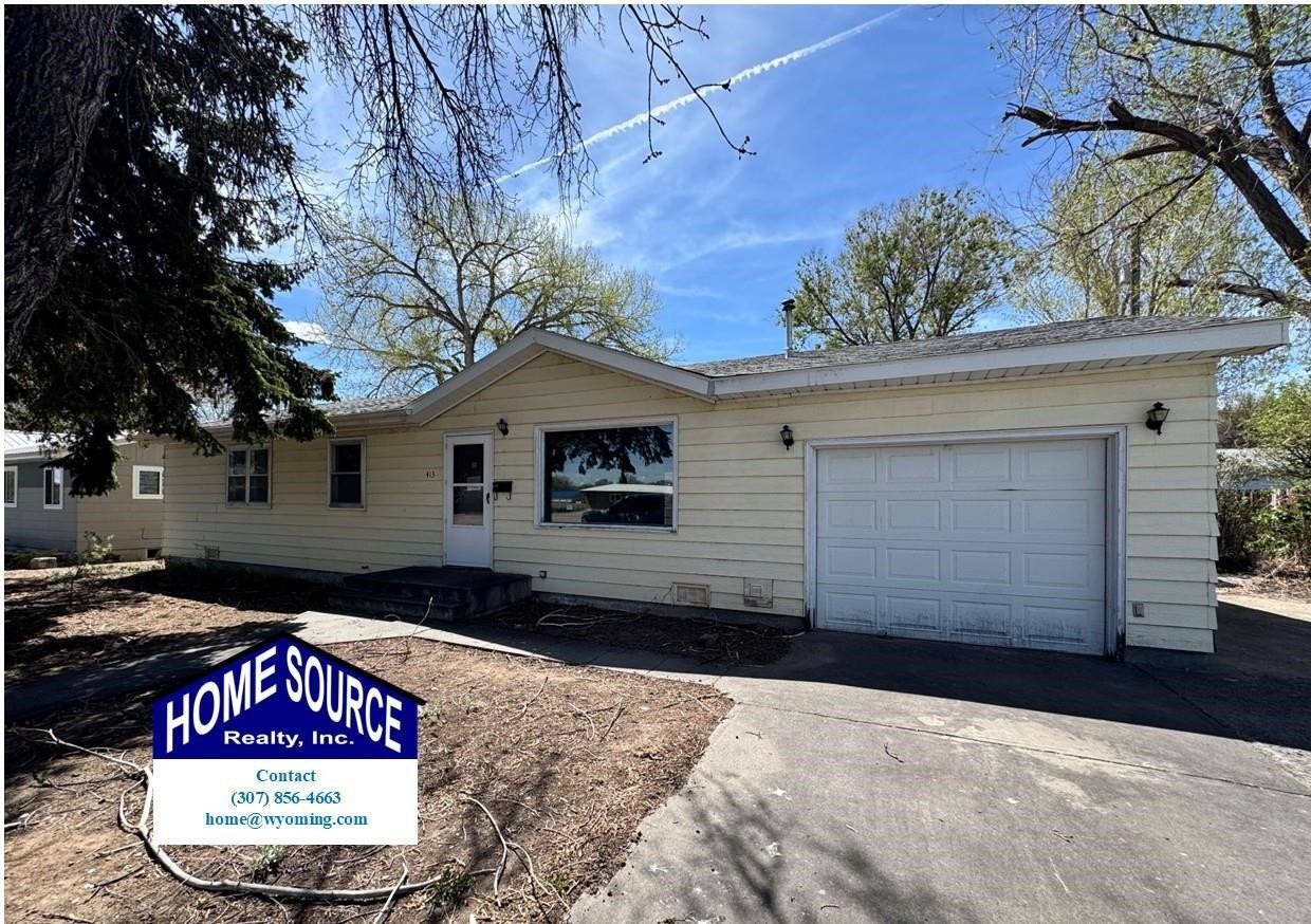 Single Family 3BR 2BA - 413 Elk, Riverton, WY