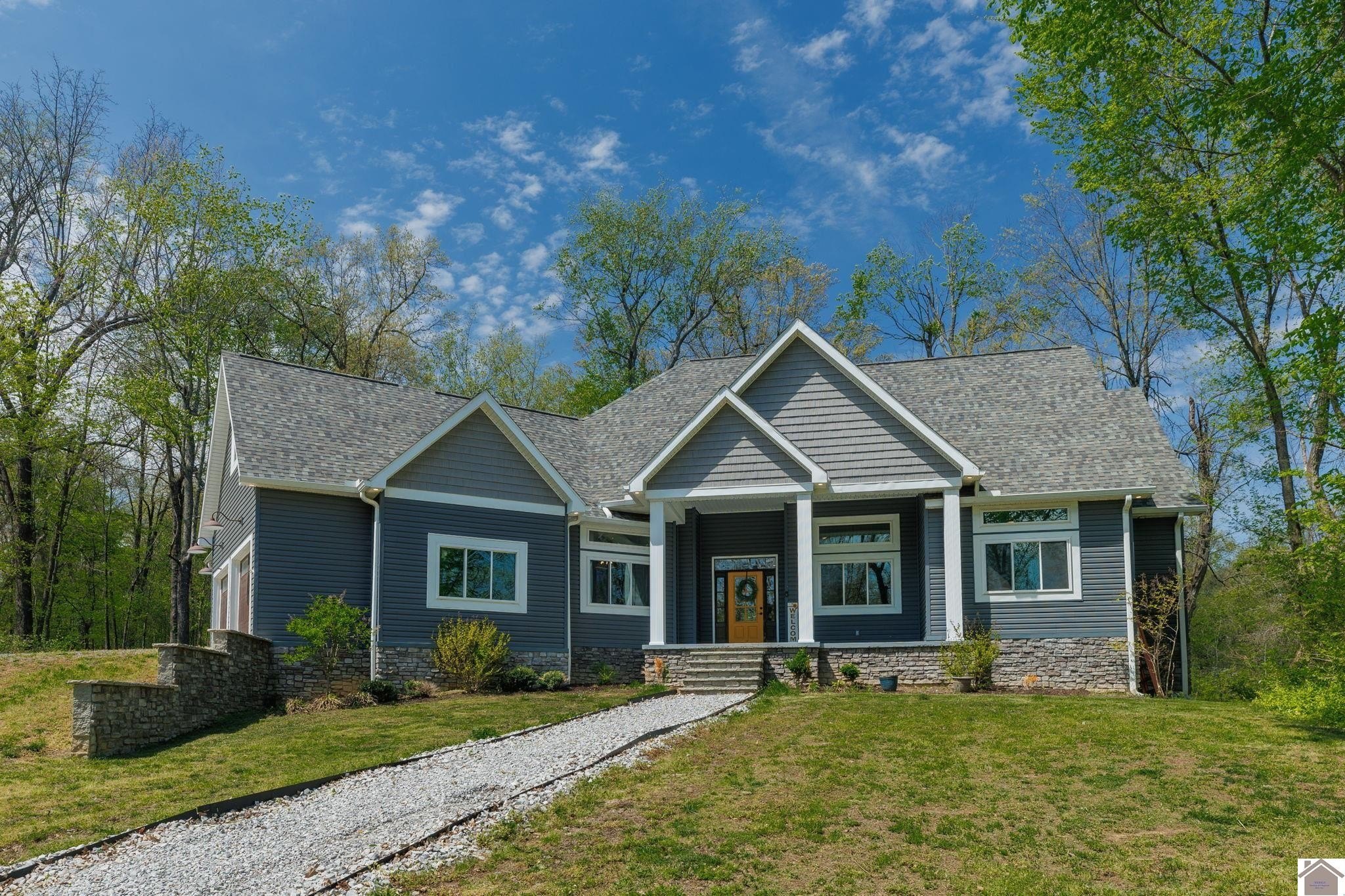 171 Young Rd  