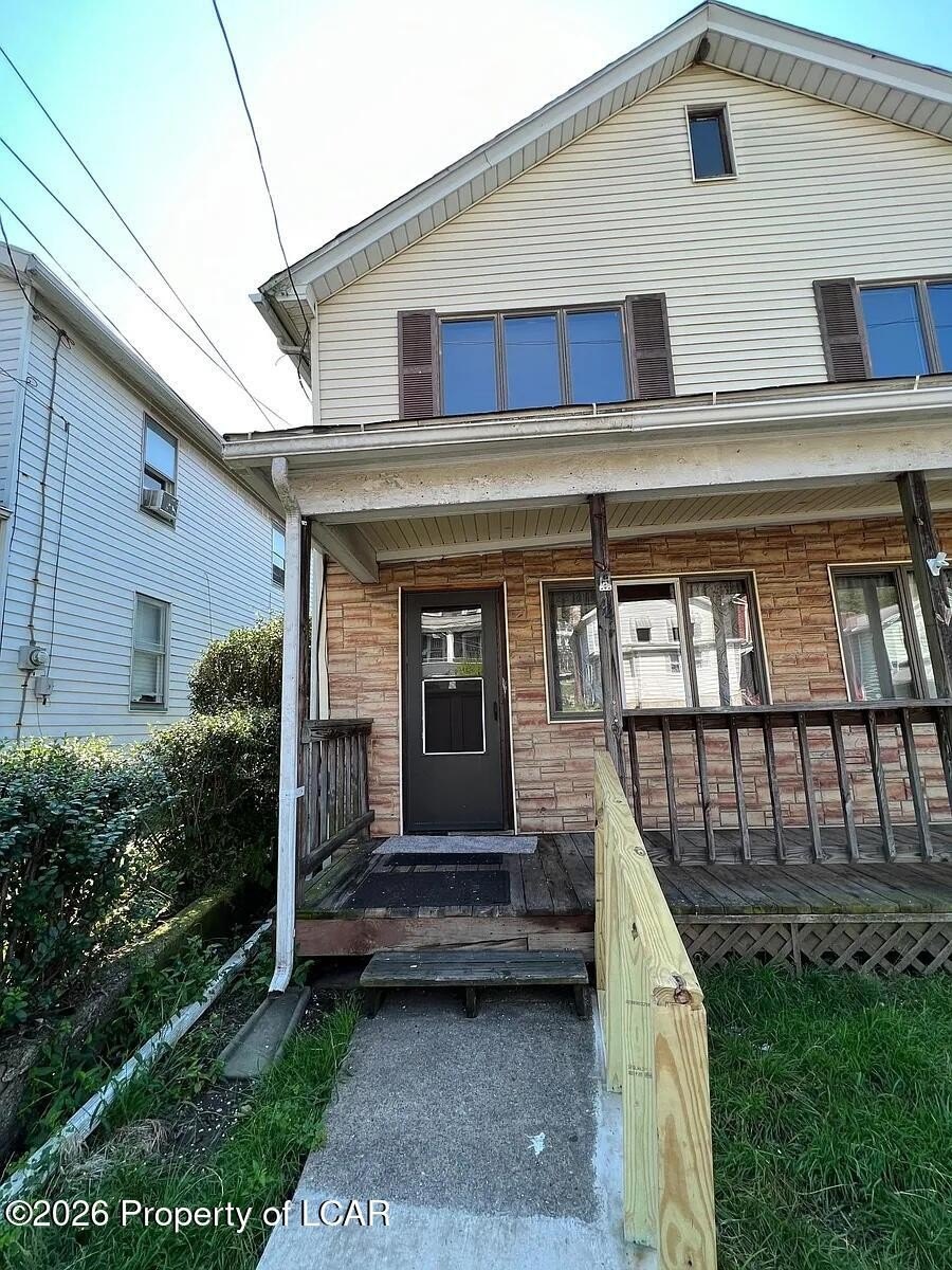 Other 5BR 2BA - 42 E Shawnee Avenue, Plymouth, PA