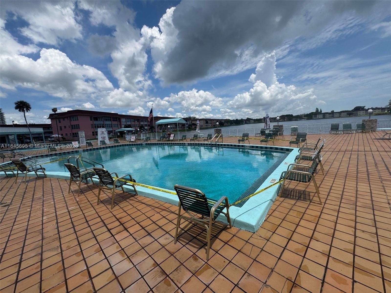 1481 NE Miami Gdns Dr