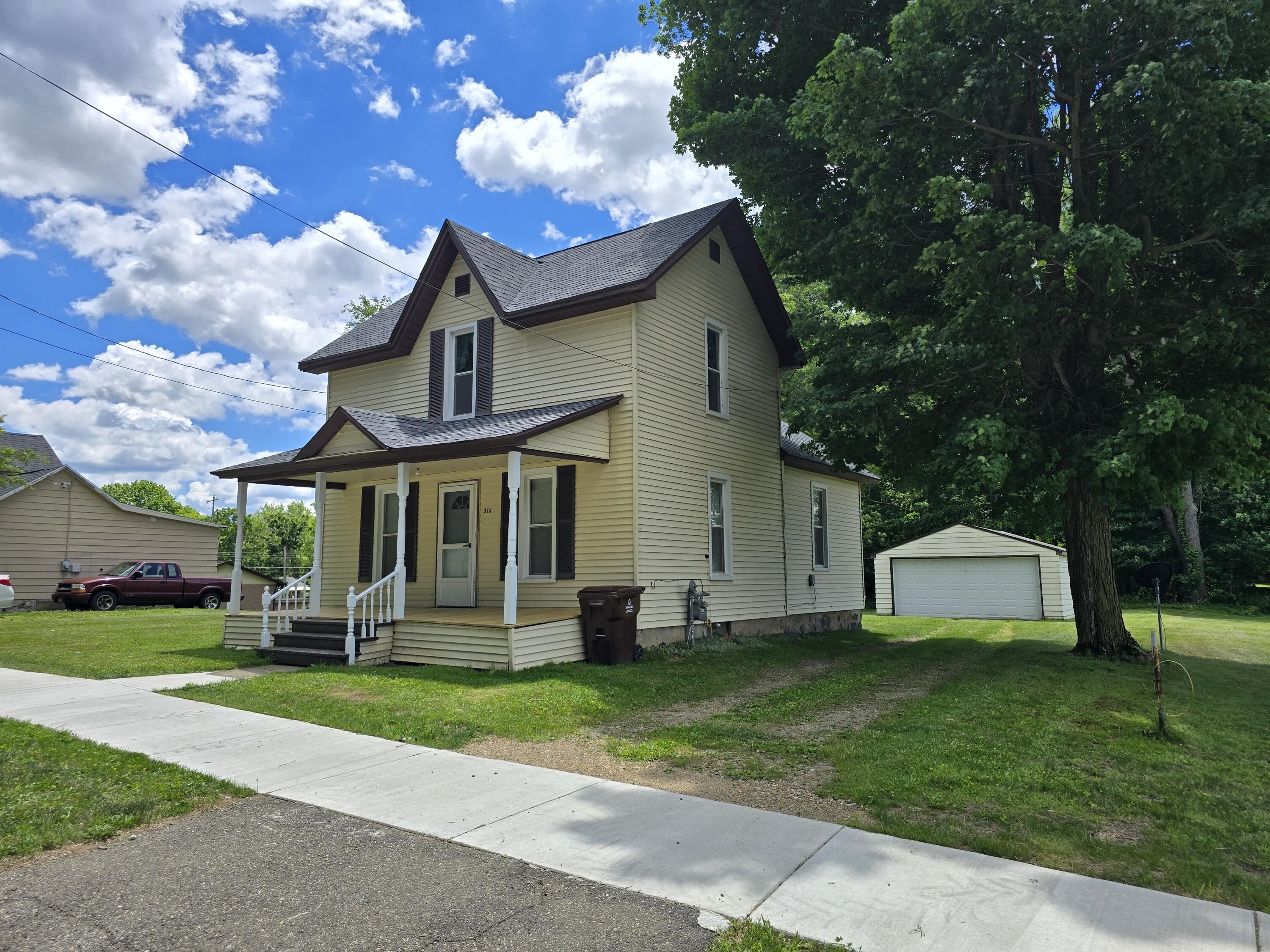 Other 3BR 1BA - 315 E Center Street, Concord, MI
