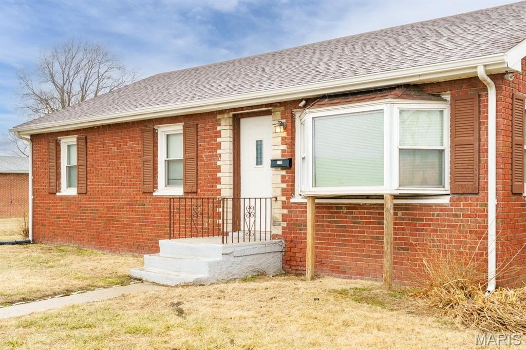 Single Family 4BR 2BA - 1735 Rhodes Street, Madison, IL
