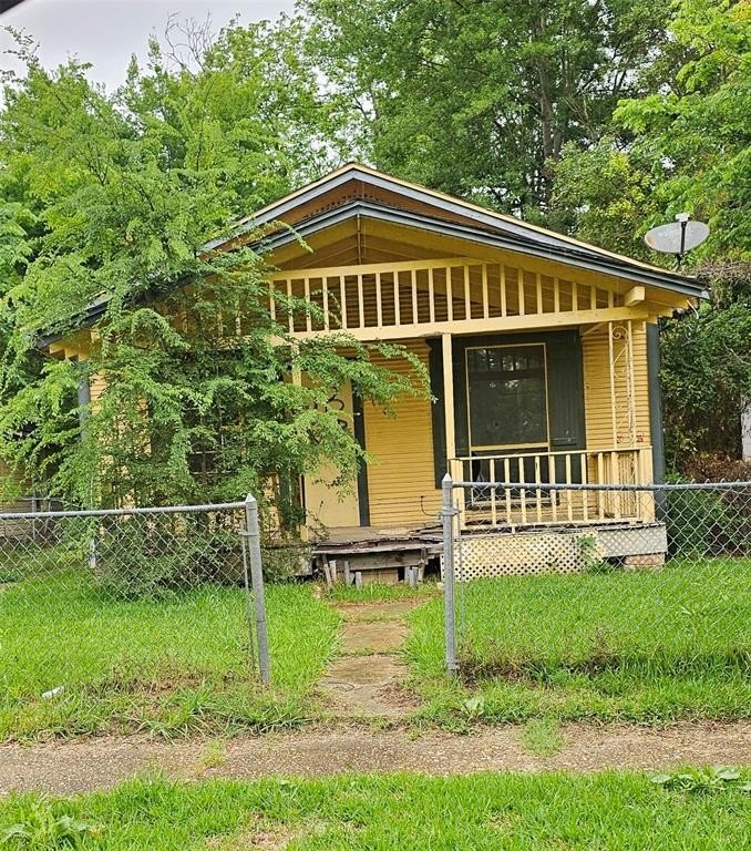 Single Family 2BR 1BA - 2952 Desoto Street, Shreveport, LA