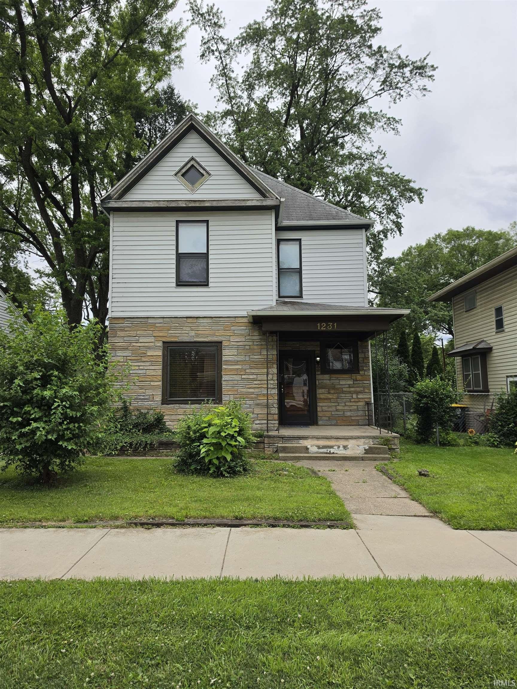Single Family 4BR 1BA - 1231 Park Avenue, Fort Wayne, IN