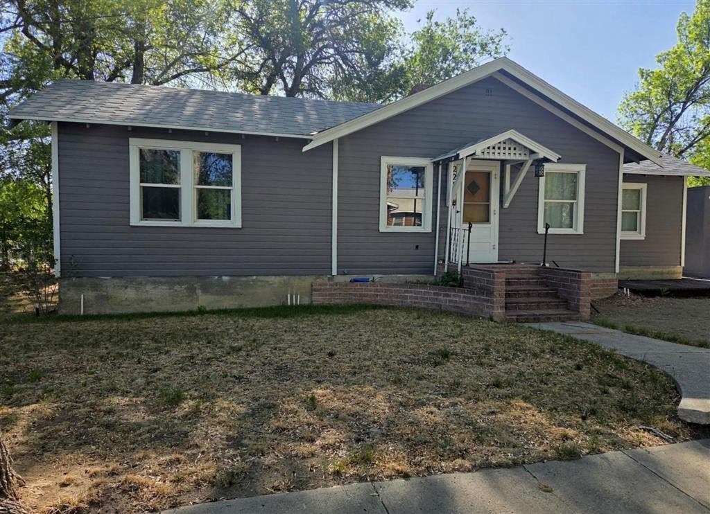 Single Family 2BR 1BA - 225 N 13th St, Worland, WY