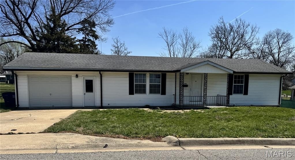 Single Family 2BR 1BA - 606 McKinley, Warrenton, MO