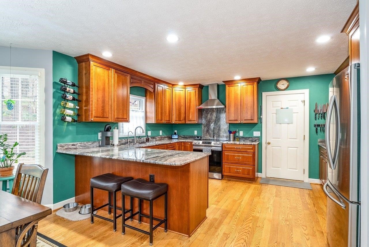 Single Family 4BR 3BA - 760 CONFEDERACY DR, PENN LAIRD, VA