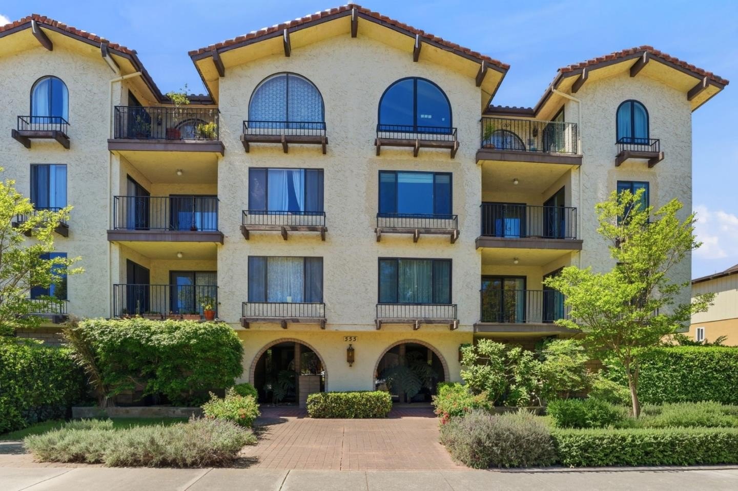 Condo 2BR 2BA - 555 Palm AVE 103, MILLBRAE, CA