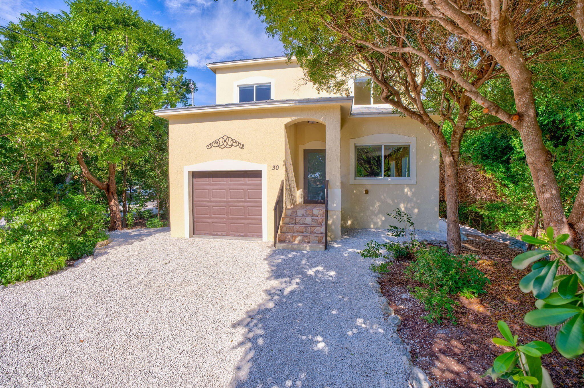 Single Family 3BR 3BA - 30 Seagate Boulevard, Key Largo, FL