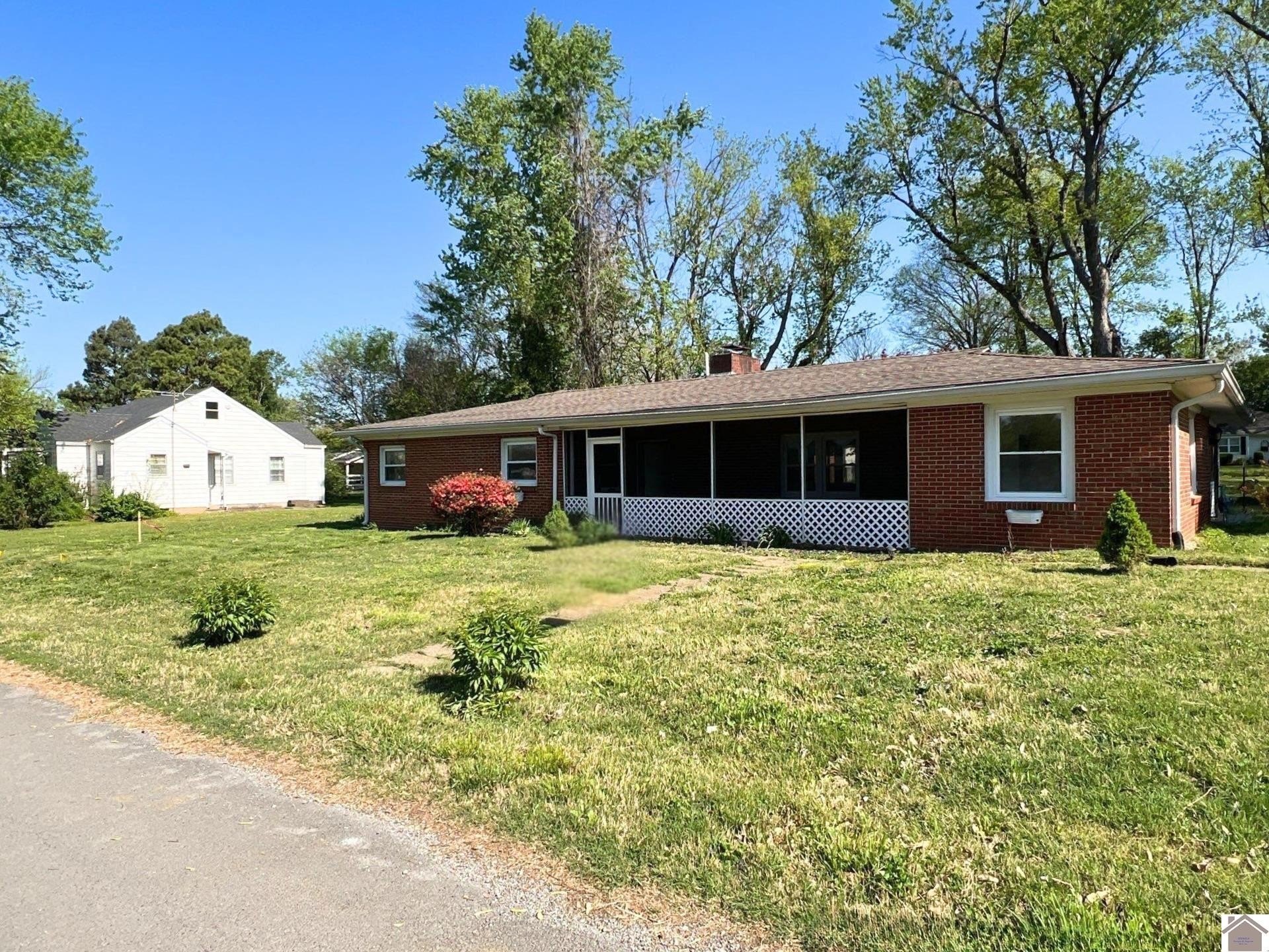 Other 3BR 2BA - 110 W Pierson St, Fredonia, KY