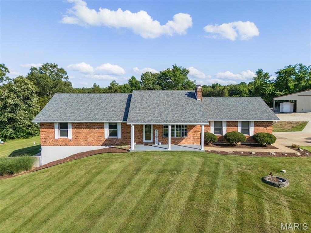 Single Family 4BR 3BA - 4319 Flucom Road, De Soto, MO