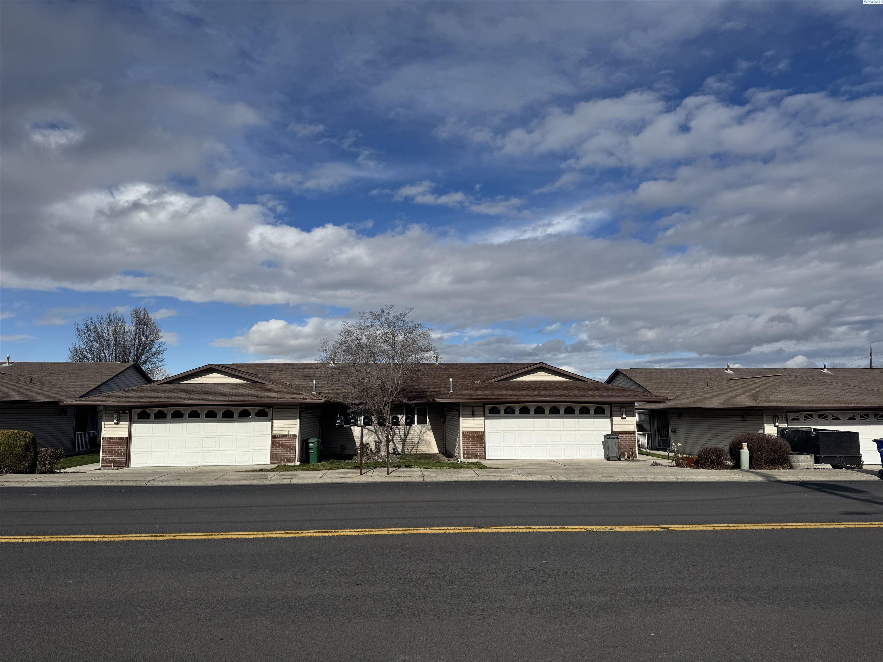 Condo 2BR 2BA - 931 Stewart Avenue, Airway Heights, ID