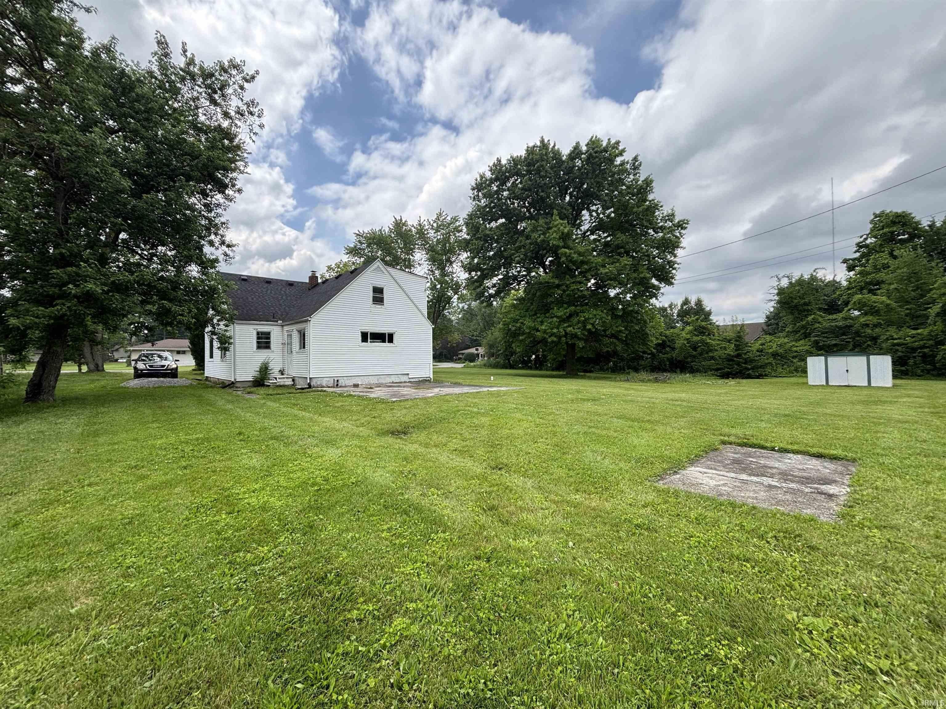 Single Family 4BR 2BA - 2526 Beineke Drive, Fort Wayne, IN