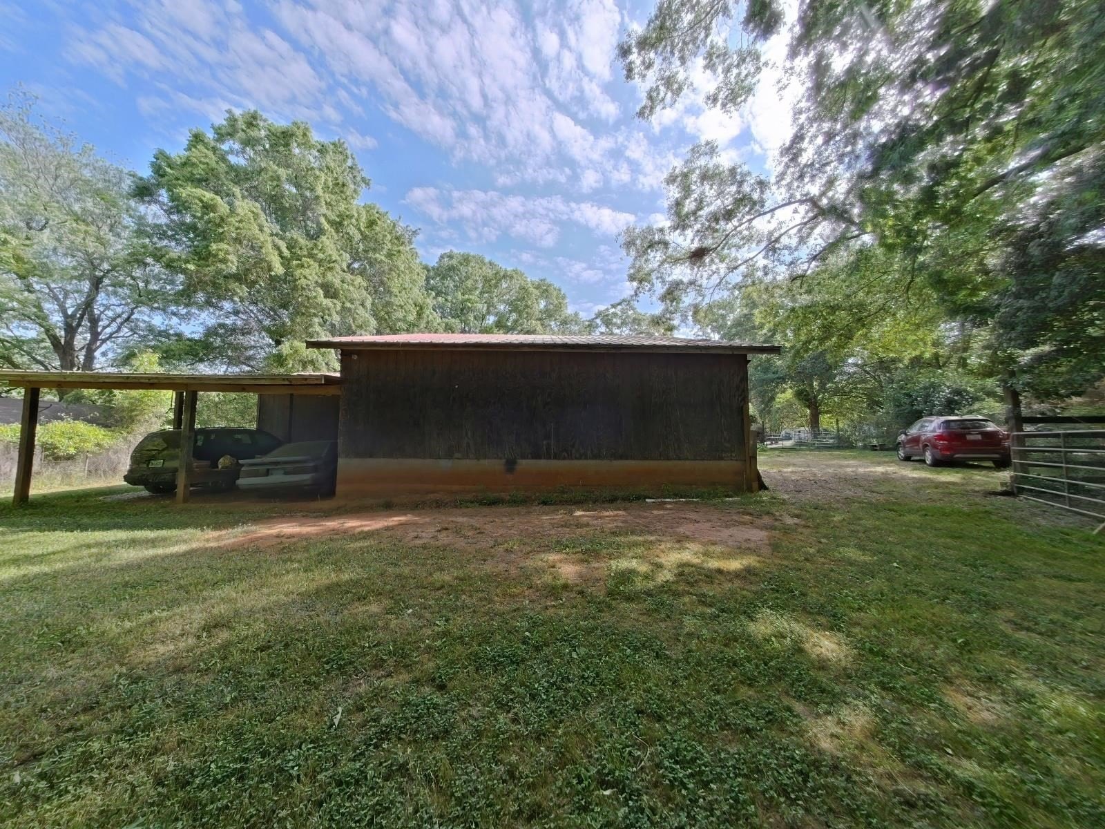 Single Family 4BR 2BA - 103 BROOKWOOD DRIVE, Eatonton, GA