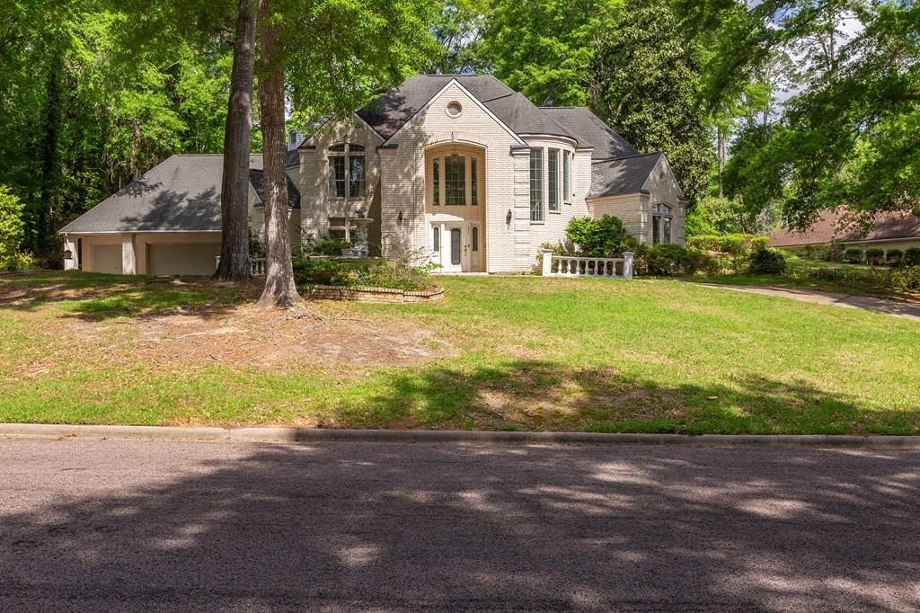 555 Willow  