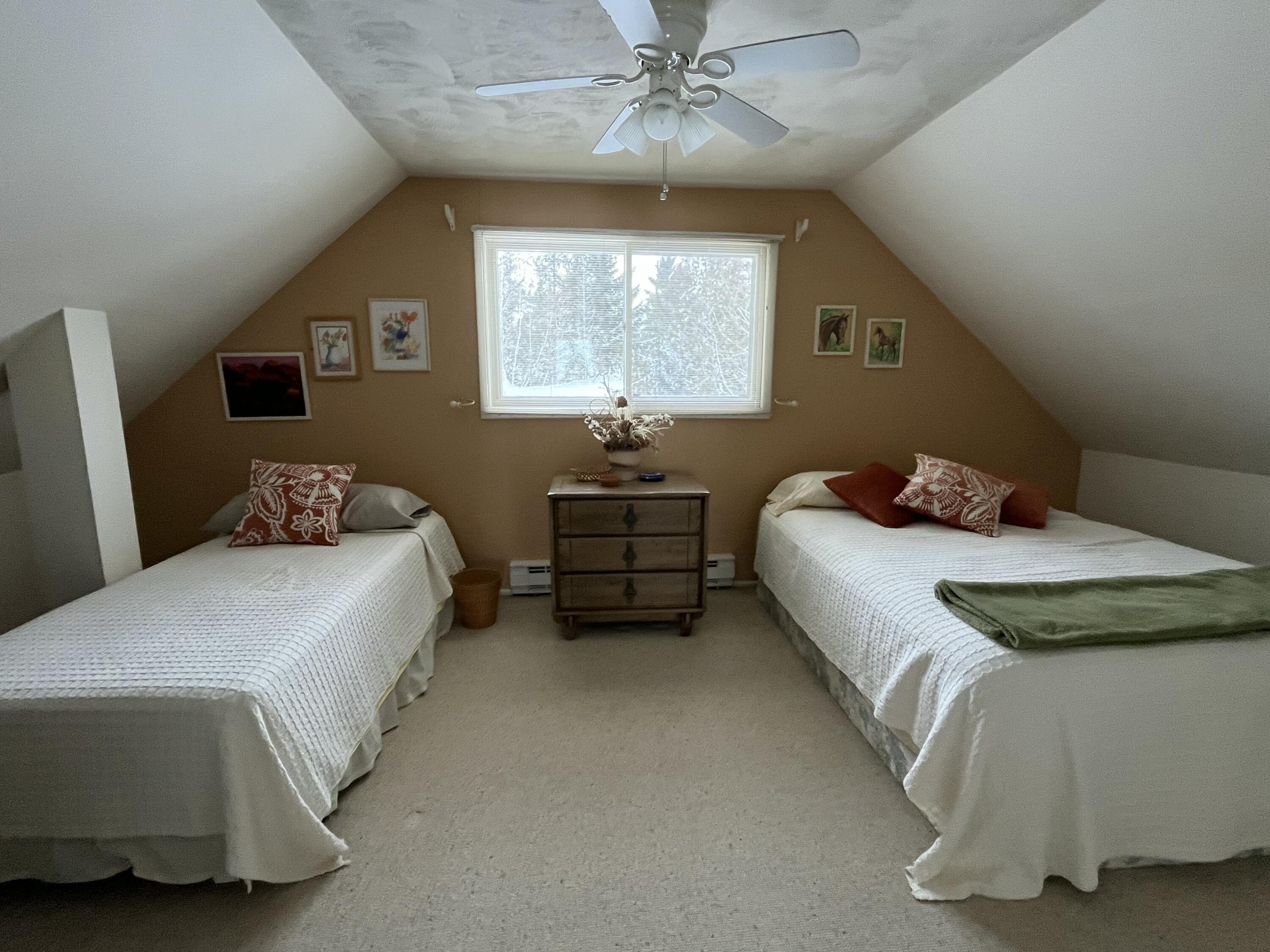Single Family 3BR 2BA - 12769 West Beach Rd, Naubinway, MI