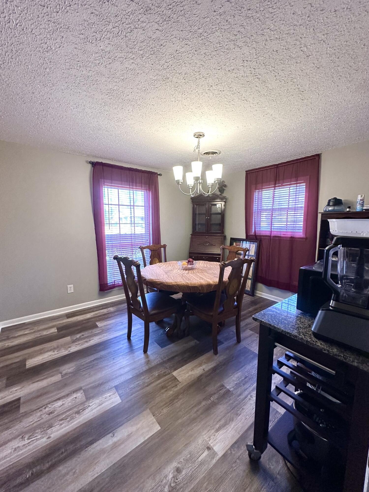 Single Family 4BR 2BA - 1009 Taft Street, Tupelo, MS