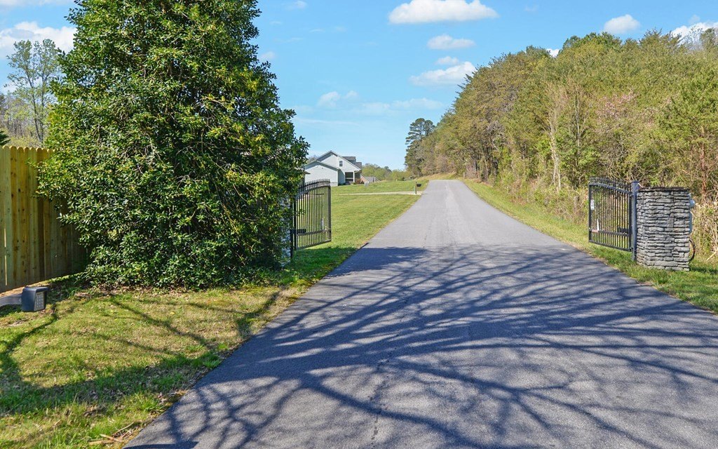 Single Family 2BR 2BA - 44 Nathaniels Way, Blairsville, GA