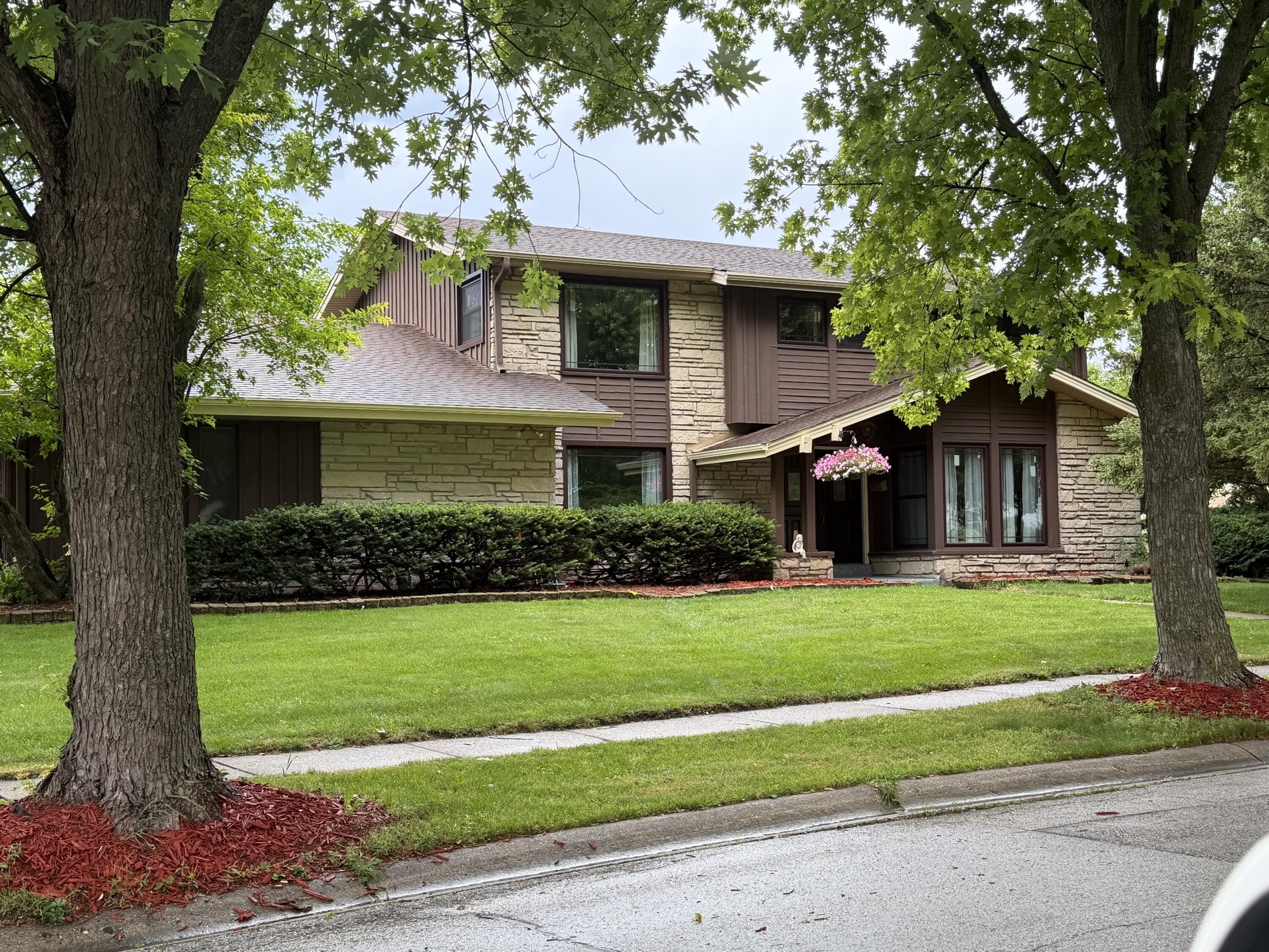 Other 4BR 3BA - 5050 Spruce Ct, Greendale, WI