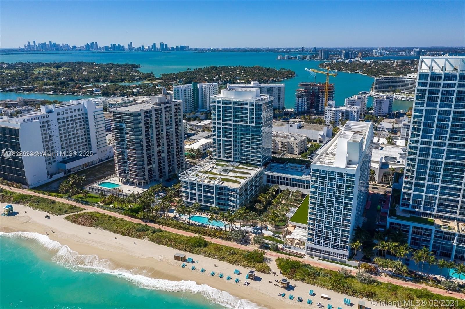 Condo 1BR 1BA - 6899 Collins Ave, Miami  Beach, FL