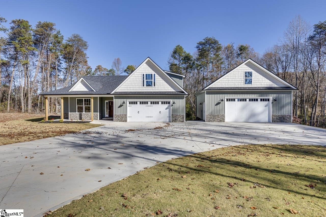 Single Family 3BR 3BA - 337 Jackson Grove Road, Travelers Rest, SC
