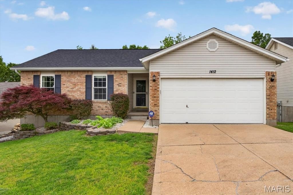 Single Family 3BR 3BA - 1412 Apple Ridge Court, Arnold, MO