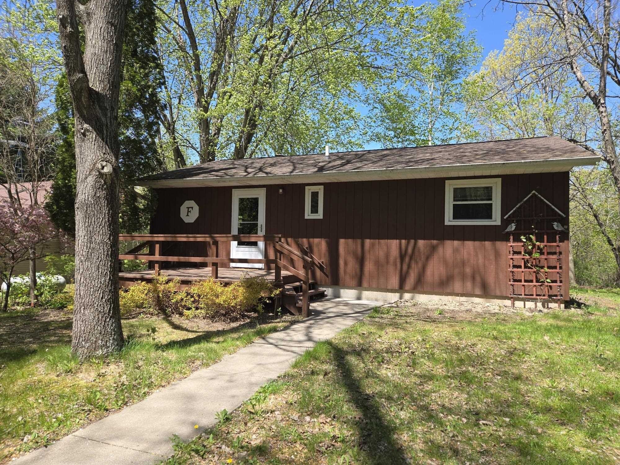 Single Family 2BR 1BA - 3217 3rd Court, Oxford, WI